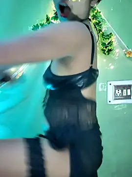 Snapshot of duskyangel chatting on 11.27.25 duskyangel online show from 11.27.25