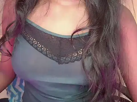Snapshot of Rashiii_ chatting on 10.19.25 Rashiii online show from 10.19.25