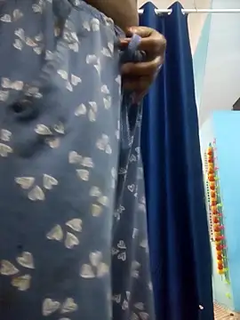 Snapshot of Prishacam2 chatting on 11.01.25 Prishacam2 online show from 11.01.25