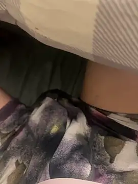 LilCheeky online show from 11.28.25