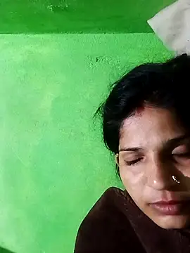 Karishma cute online show from 10.17.25