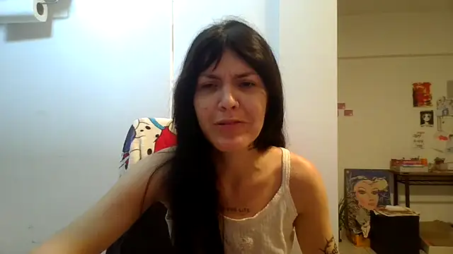 Snapshot of miapink33 chatting on 02.15.26 miapink33 online show from 02.15.26