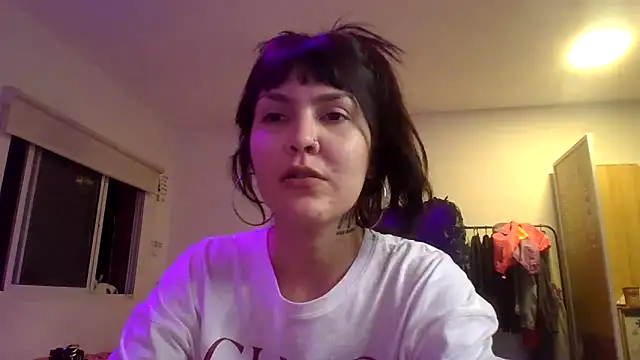 Snapshot of miapink33 chatting on 03.09.26 miapink33 online show from 03.09.26