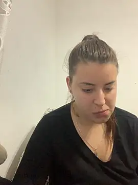 MiraCastellon online show from 10.27.25