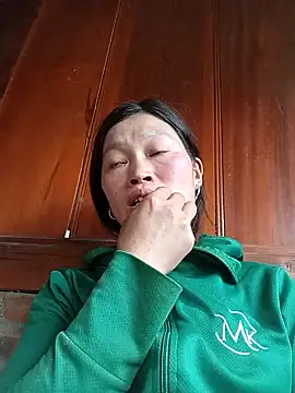 siusiu-00 online show from 10.23.25