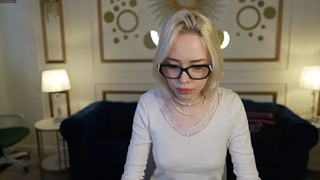 Jessica start online show from 11.24.25