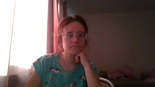 Snapshot of LuckySLove chatting on 07.09.26 LuckySLove online show from 07.09.26