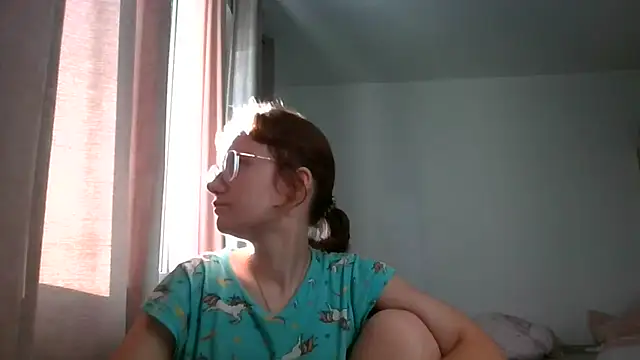 Snapshot of LuckySLove chatting on 07.14.26 LuckySLove online show from 07.14.26