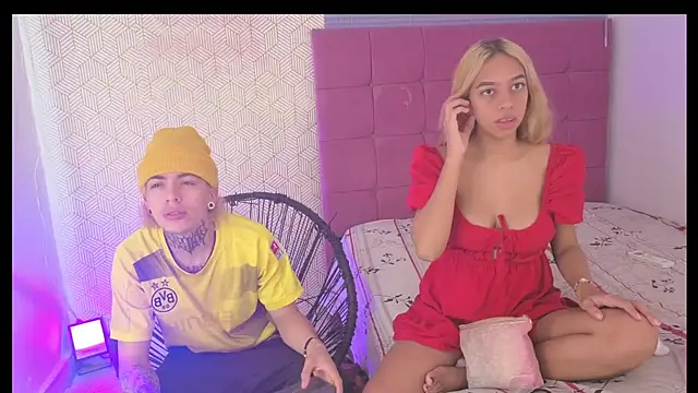 Snapshot of lily_and_wan chatting on 10.25.25 lily and wan online show from 10.25.25