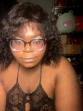 TheChubbySiren online show from 10.28.25