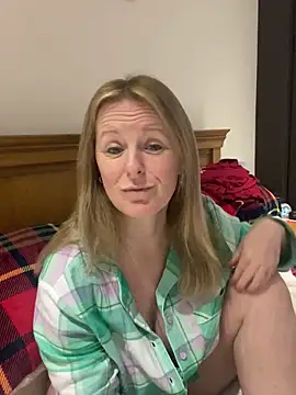 madamlillyrose online show from 01.06.26