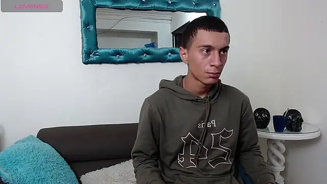 Mateocruz  online show from 10.25.25