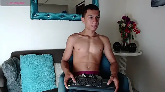 Mateocruz  online show from 10.28.25