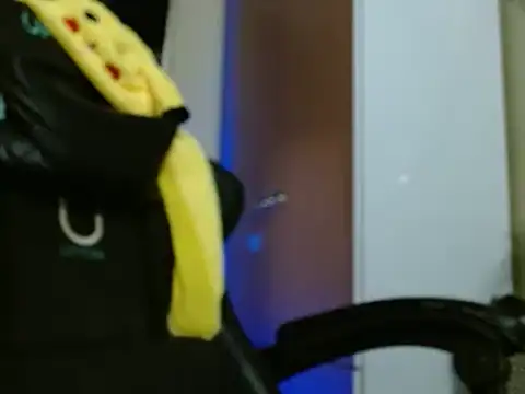 Snapshot of MariDiva chatting on 10.18.25 MariDiva online show from 10.18.25