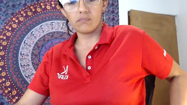 Lucyy Naugthy online show from 02.06.26