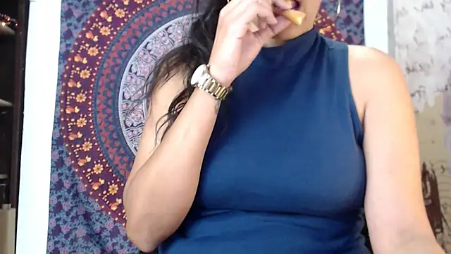 Lucyy Naugthy online show from 02.21.26