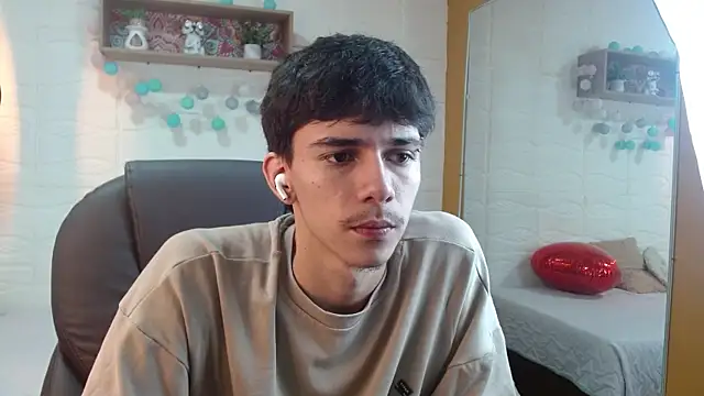 AmethystShadow17 online show from 04.12.26