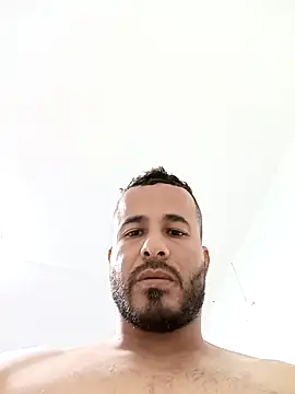 Snapshot of lorenzo-198 chatting on 10.27.25 lorenzo-198 online show from 10.27.25