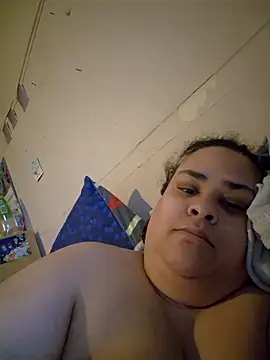 BigBusty VoluptuousMilfX online show from 12.18.25