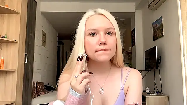 LupeLewitt online show from 10.20.25