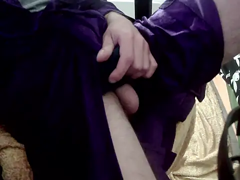 Snapshot of Batboy94 chatting on 04.20.26 Batboy94 online show from 04.20.26