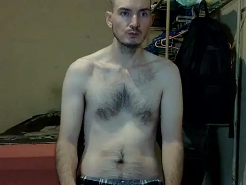 Snapshot of RonnieMetal chatting on 11.06.25 RonnieMetal online show from 11.06.25