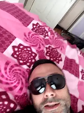 Snapshot of koruhkn chatting on 04.01.26 koruhkn online show from 04.01.26