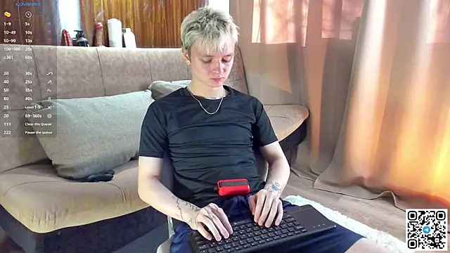 Snapshot of Logan_mett chatting on 04.27.26 Logan mett online show from 04.27.26