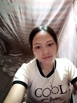 Snapshot of huhu-sexxy chatting on 10.21.25 huhu-sexxy online show from 10.21.25