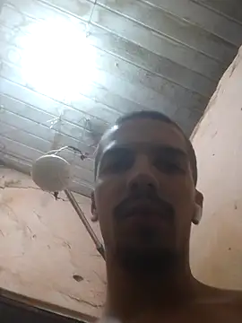 Snapshot of LoomedDilator chatting on 10.14.25 LoomedDilator online show from 10.14.25