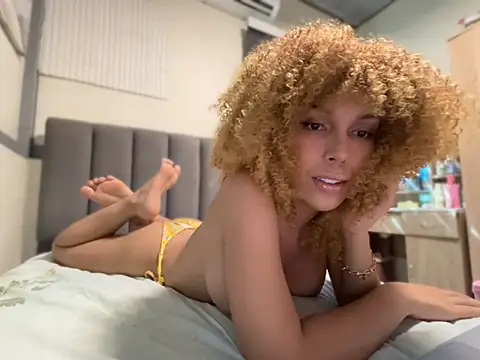 Snapshot of Vanetika_urgoddessxxx chatting on 06.27.26 Vanetika urgoddessxxx online show from 06.27.26