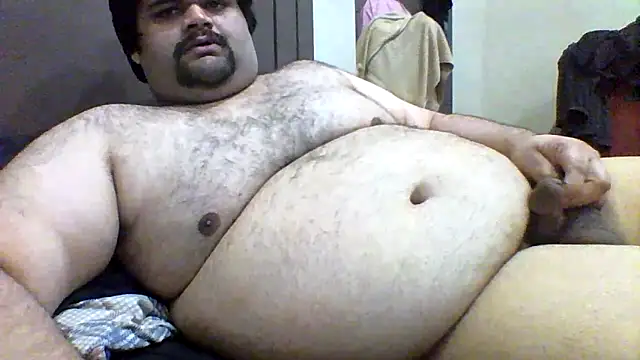 Snapshot of ShavenScope24 chatting on 05.03.26 ShavenScope24 online show from 05.03.26