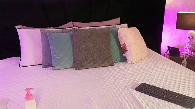 mariianna lopez  online show from 03.05.26