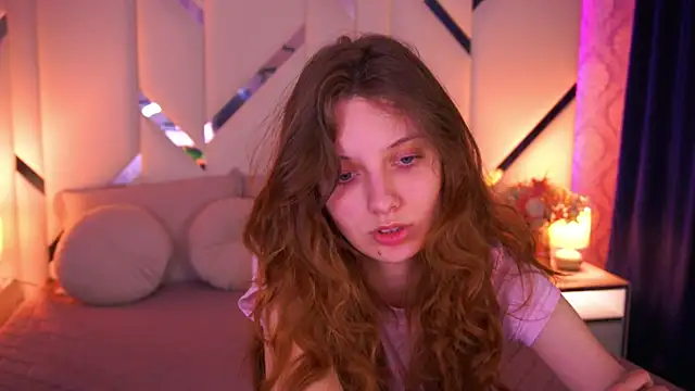 CuteeFoxy online show from 04.06.26