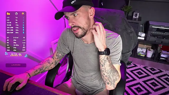 monsieurguitsxxx online show from 12.16.25