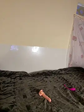 Aimee milk online show from 04.30.26