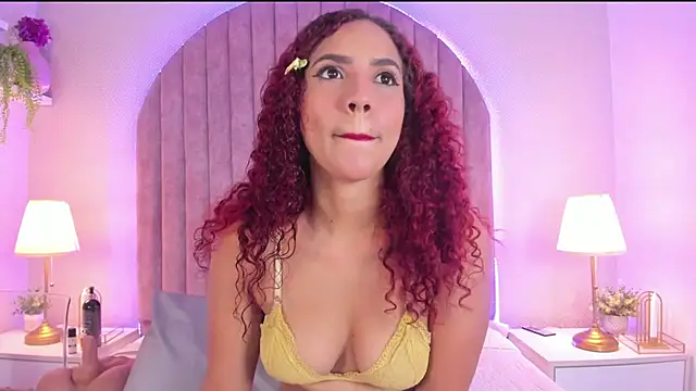 ShaylaDavis online show from 10.28.25