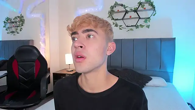 JustinCastiblanco online show from 10.30.25