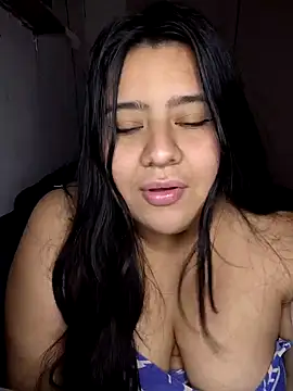 Snapshot of Bonitamex18 chatting on 10.15.25 Bonitamex18 online show from 10.15.25