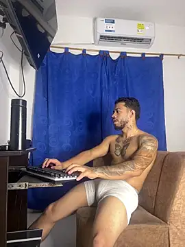 Kylian Alessandro online show from 12.20.25