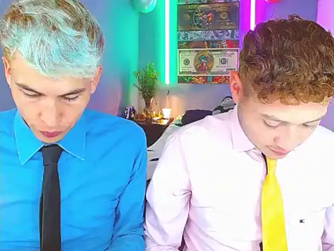 Snapshot of Latin_boysxxxx chatting on 10.28.25 Latin boysxxxx online show from 10.28.25