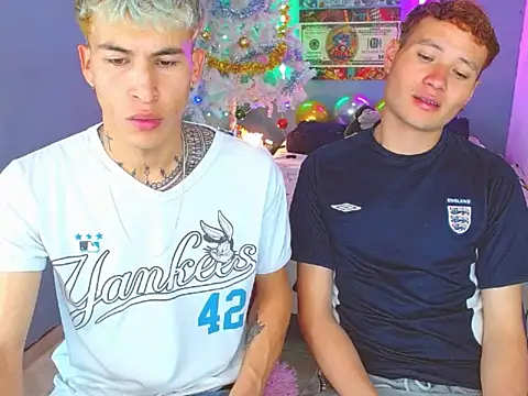Snapshot of Latin_boysxxxx chatting on 10.31.25 Latin boysxxxx online show from 10.31.25