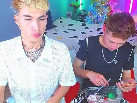Snapshot of Latin_boysxxxx chatting on 11.27.25 Latin boysxxxx online show from 11.27.25