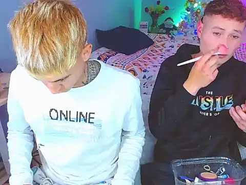 Snapshot of Latin_boysxxxx chatting on 11.29.25 Latin boysxxxx online show from 11.29.25