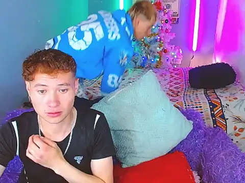 Snapshot of Latin_boysxxxx chatting on 12.01.25 Latin boysxxxx online show from 12.01.25