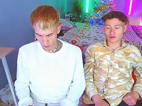 Snapshot of Latin_boysxxxx chatting on 12.17.25 Latin boysxxxx online show from 12.17.25