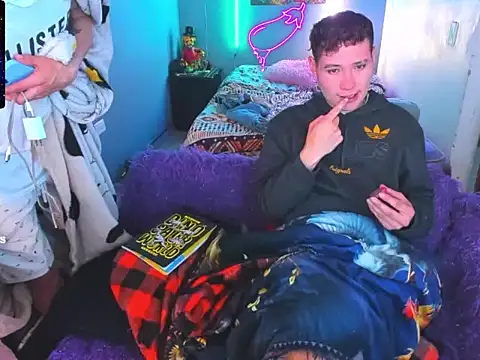 Snapshot of Latin_boysxxxx chatting on 02.15.26 Latin boysxxxx online show from 02.15.26