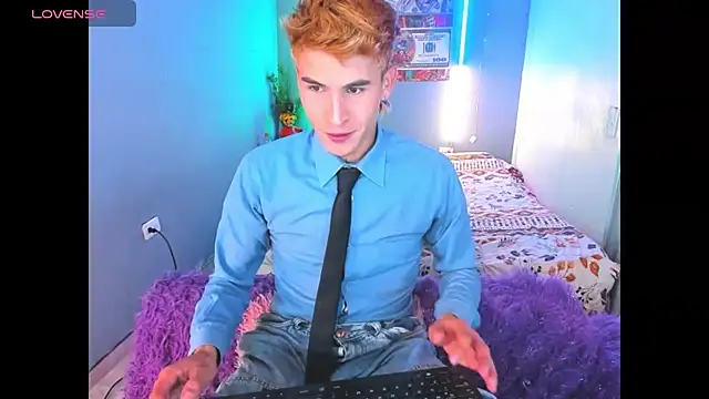 Snapshot of Latin_boysxxxx chatting on 03.12.26 Latin boysxxxx online show from 03.12.26