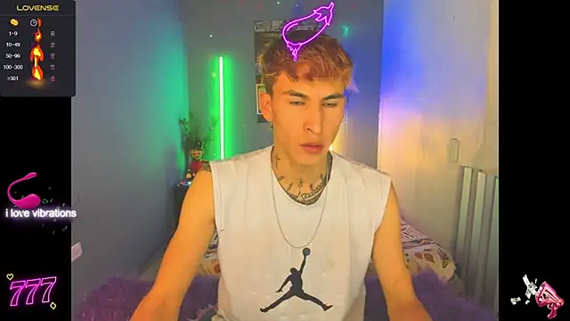 Snapshot of Latin_boysxxxx chatting on 03.16.26 Latin boysxxxx online show from 03.16.26