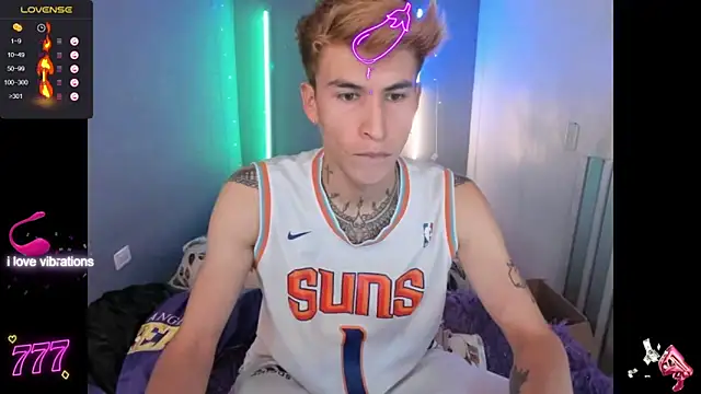 Snapshot of Latin_boysxxxx chatting on 03.27.26 Latin boysxxxx online show from 03.27.26